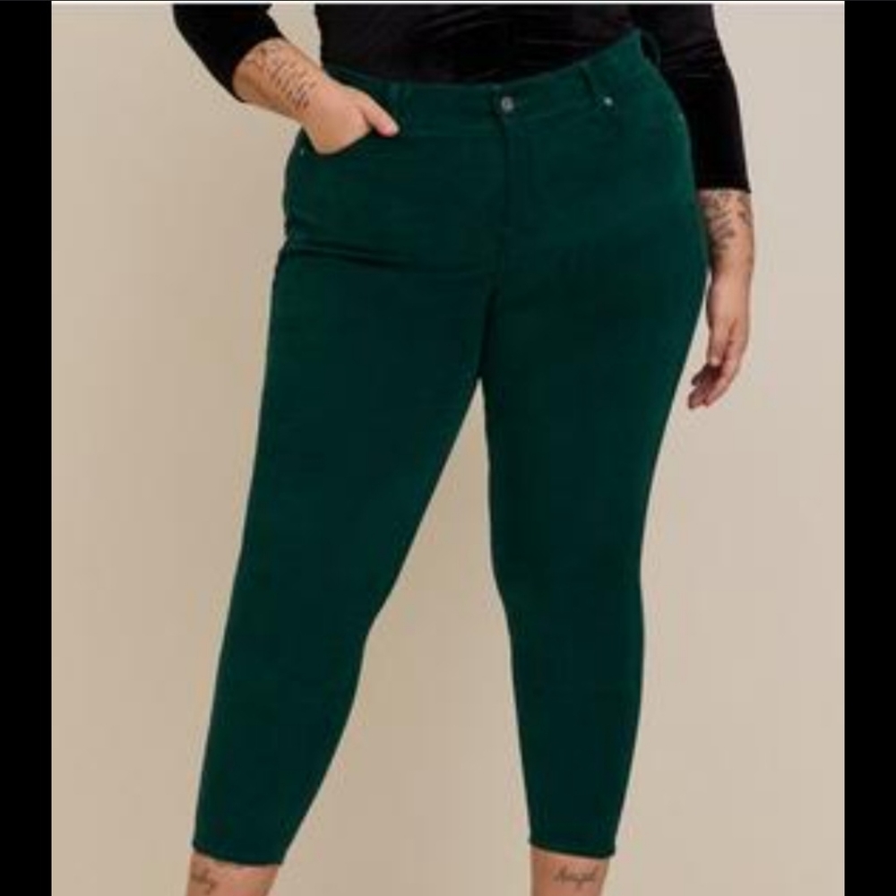 Torrid Green Corduroy Bombshell Skinny Jeans 14R
